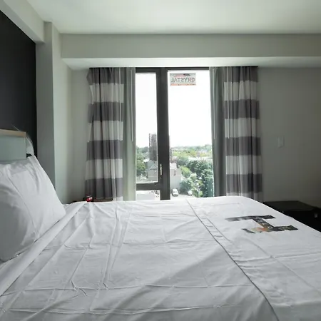 Hotel Ninety Five - Jfk Airport