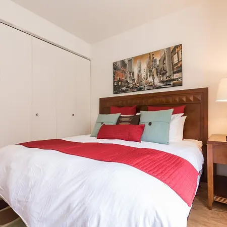 Apartment Churchill Living The Pearl New York