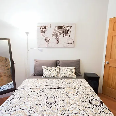 3bdr/2bath On Times Square Apartment *