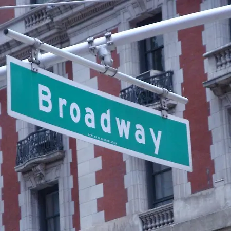 Full Apartment Near Times Square, Central Park Apartment *