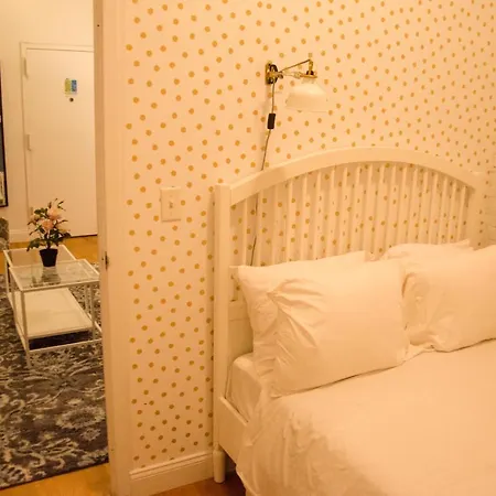 Apartment 2 Bedrooms 1 Bathroom By Soho New York