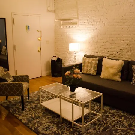 2 Bedrooms 1 Bathroom By Soho * New York