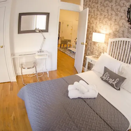 Apartment 2 Bedrooms 1 Bathroom By Soho