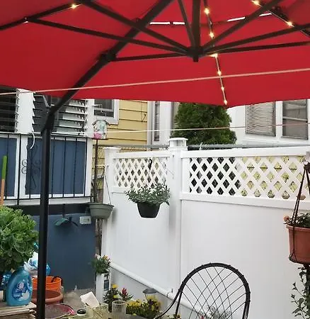 Affordable In Shared House Brooklyn Apartment New York