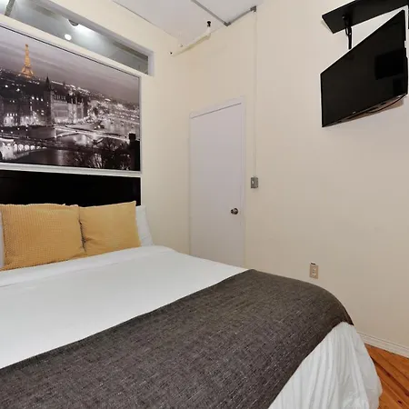 Gramercy Park 3 Bedrooms *