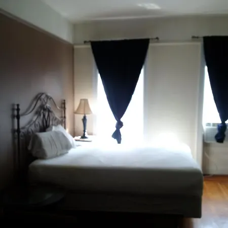 Studio Unit #5- By The United Nations Apartment New York
