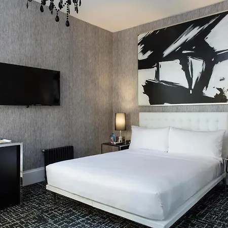 Square At Times Square Hotel 3*