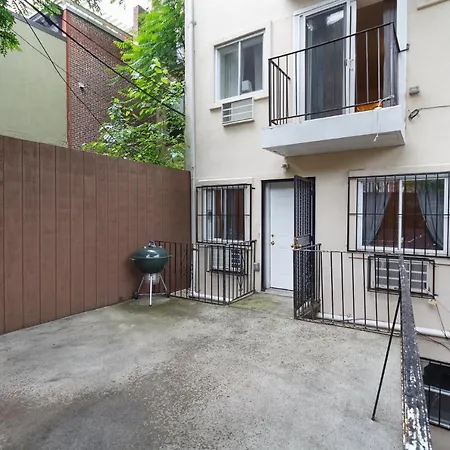 Apartment Private Garden 2 Bedroom