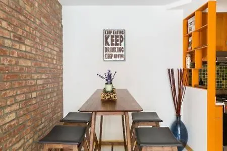Two Bedroom In Little Italy/soho Apartment New York