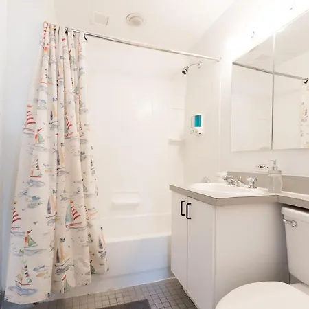 One Bedroom Loft On Greenwich Apartment