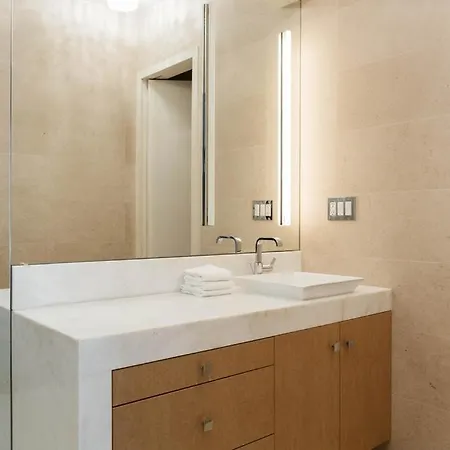 East 83rd Townhouse Ii Apartment New York