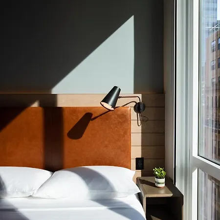 Moxy Nyc Downtown Hotel 3*
