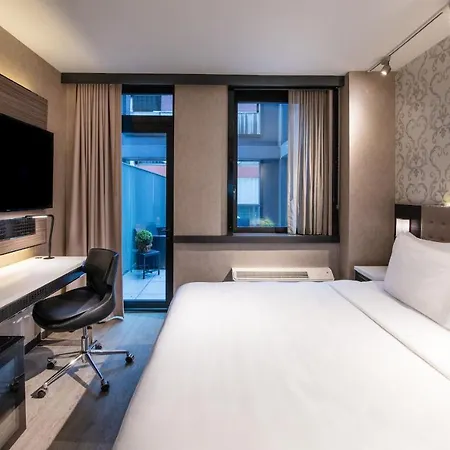 Aliz Times Square 4* New York