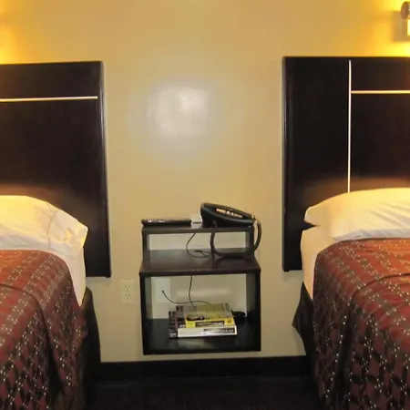 Red Roof Inn Flushing Hotel 2*