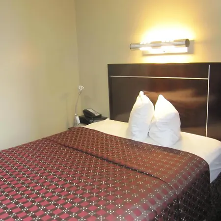 Red Roof Inn Flushing Hotel 2* New York