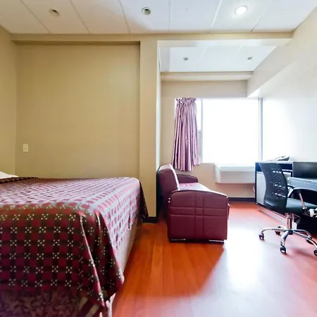 Red Roof Inn Flushing Hotel 2*