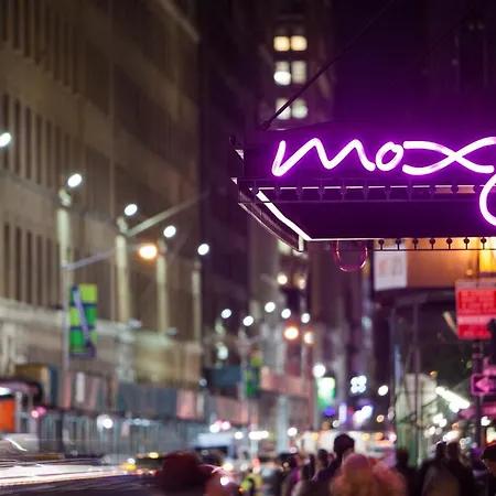 Hotel Moxy Nyc Times Square