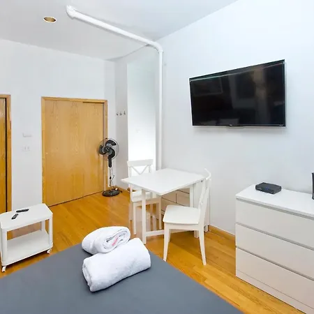 Apartment Yorkville Corporate Suites