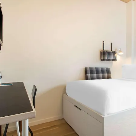 Gowanus & Yard Hotel 3*