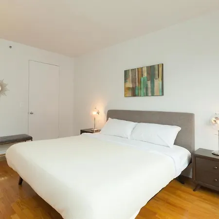 Upper East Side 61 Apartment