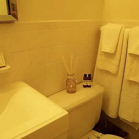 Apartment Sleeps 3 Wifi