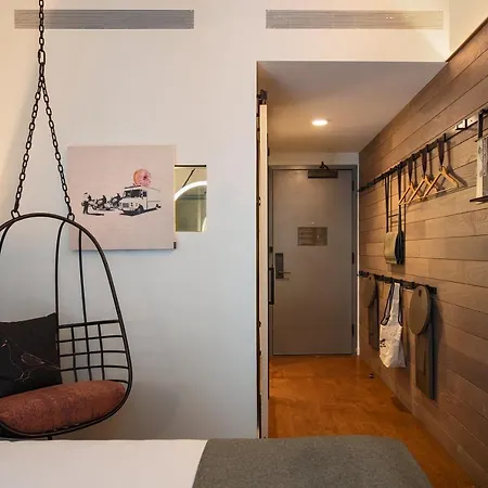 Hotel Moxy Nyc Downtown 3*