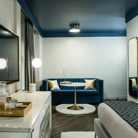 The At Hotel New York