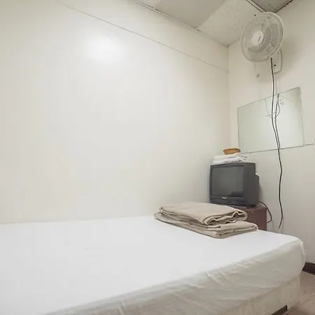 Bowery Grand Hostel