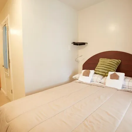 Apartment Studio&one Bedroom *