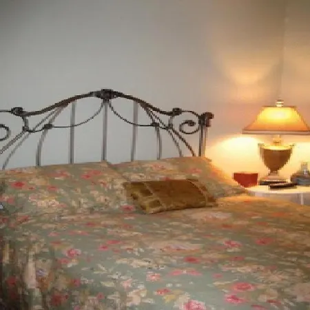 Guest house Bronx