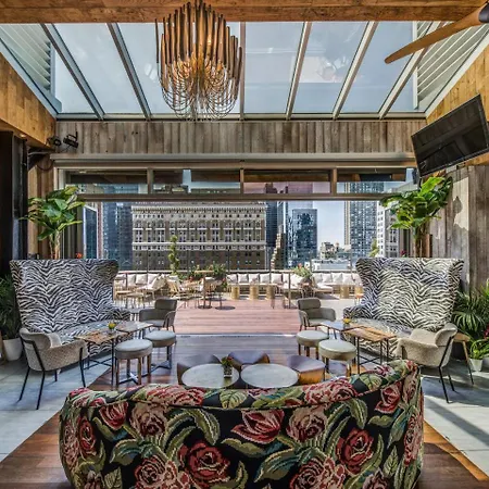 Courtyard By Marriott Manhattan/herald Square