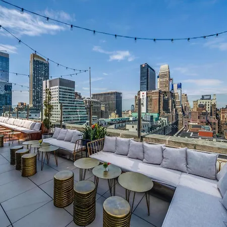 Courtyard By Marriott Manhattan/herald Square Hotel