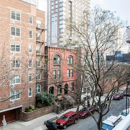 Luxury Upper East Side Apartment *