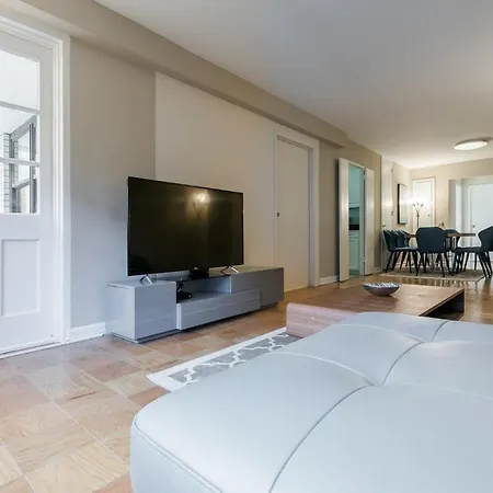 Luxury Upper East Side Apartment