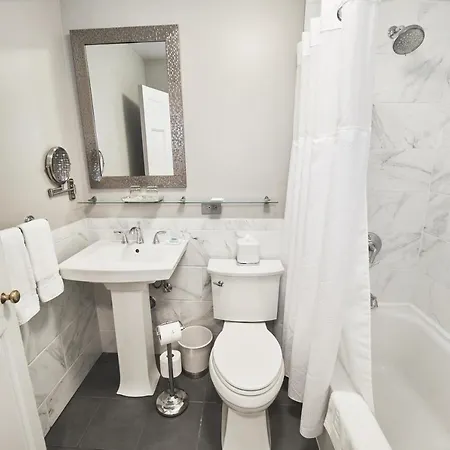 Hotel 3 West Club 3*