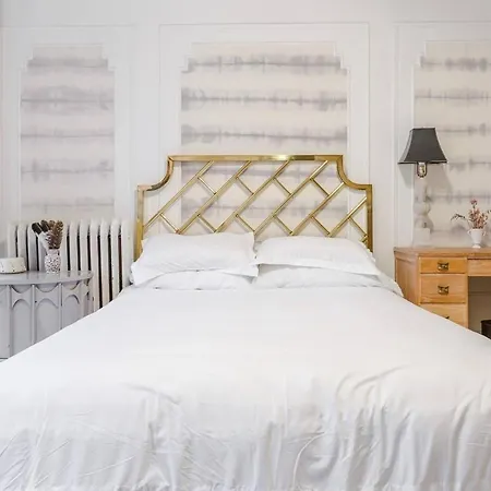 Charming Bk Townhouse By Highland Park! * New York