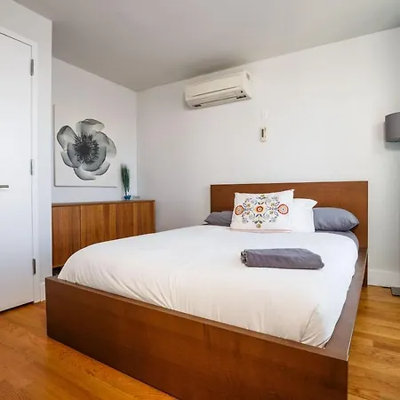 Apartment 4 Bedroom 2 Bath Bushwick Spot W/ Stunning Views New York