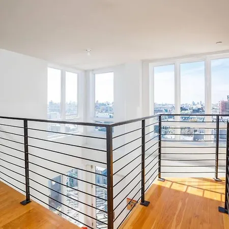 4 Bedroom 2 Bath Bushwick Spot W/ Stunning Views *