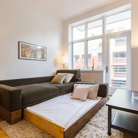 Luxe, Quiet, Bright 1br In Prime Williamsburg #subway #getaway Apartment *
