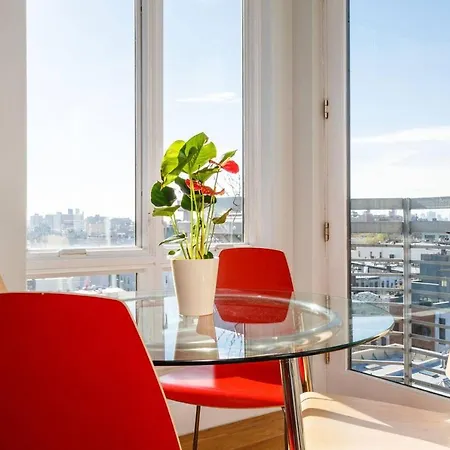 4 Bedroom 2 Bath Bushwick Spot W/ Stunning Views Apartment *