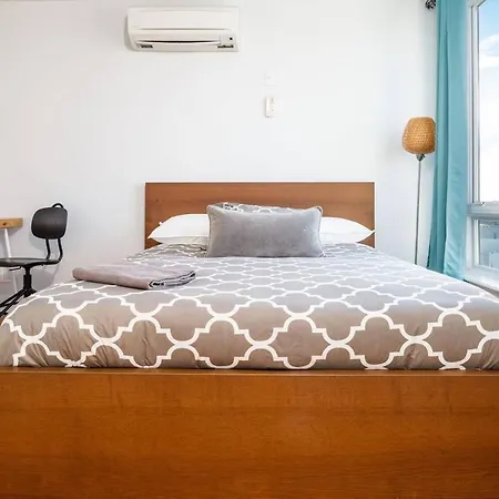 4 Bedroom 2 Bath Bushwick Spot W/ Stunning Views Apartment