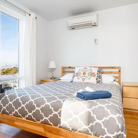 4 Bedroom 2 Bath Bushwick Spot W/ Stunning Views * New York