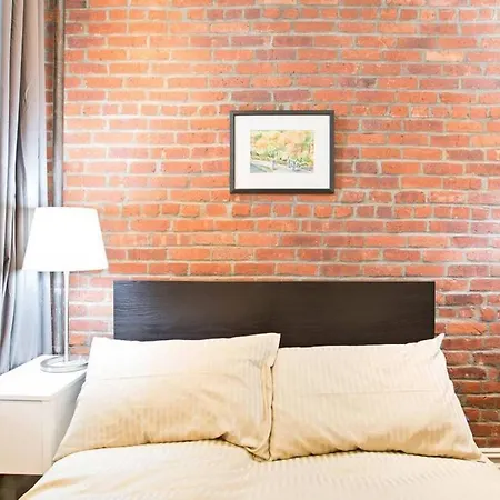 ~*perfectly Located, Exceptionally Designed*~ 4br 2ba Flat For Groups & Families Apartment *