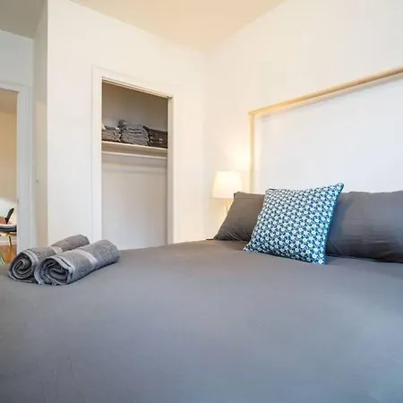 Lower East Side Gem: Quiant Space In Trendy, Vibrant, Convenient Neighborhood ! Sleeps 7 New York