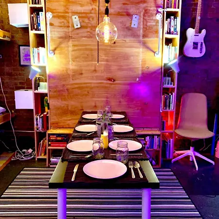 Bunkhouse Apartment *