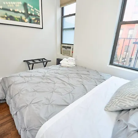 Apartment In The Heart Of East Village New York