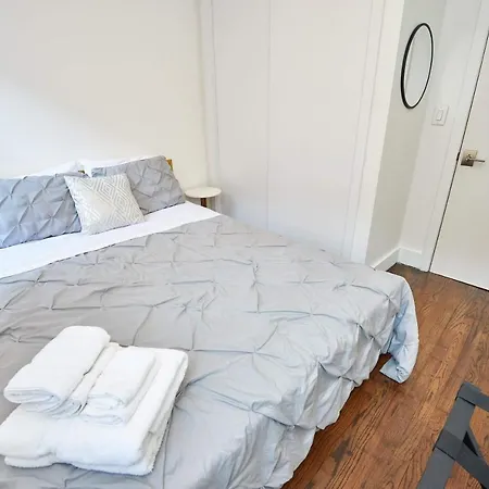 Apartment In The Heart Of East Village
