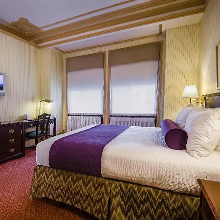 Wolcott Hotel 3*