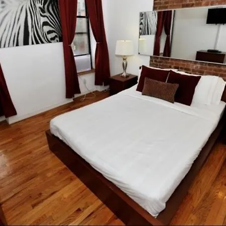 Deluxe Times Square Aparthotel New York