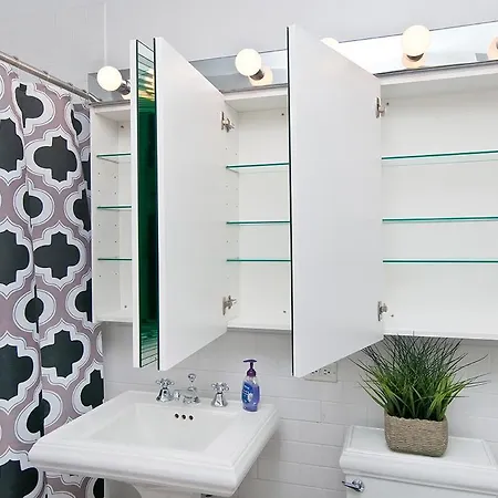 Apartment Luxurious 2 Bed Doorman Apt At Uws Apts